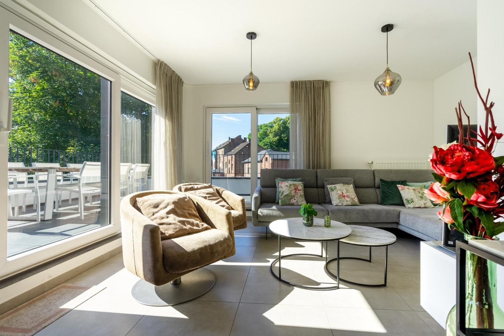 Cedrien Terrace Apartment ラ・ロシュ・アン・アルデンヌ エクステリア 写真